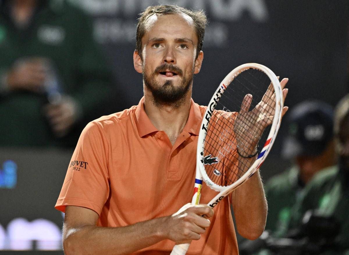 Internazionali, Medvedev batte Landaluce e raggiunge Sinner in semifinale - 