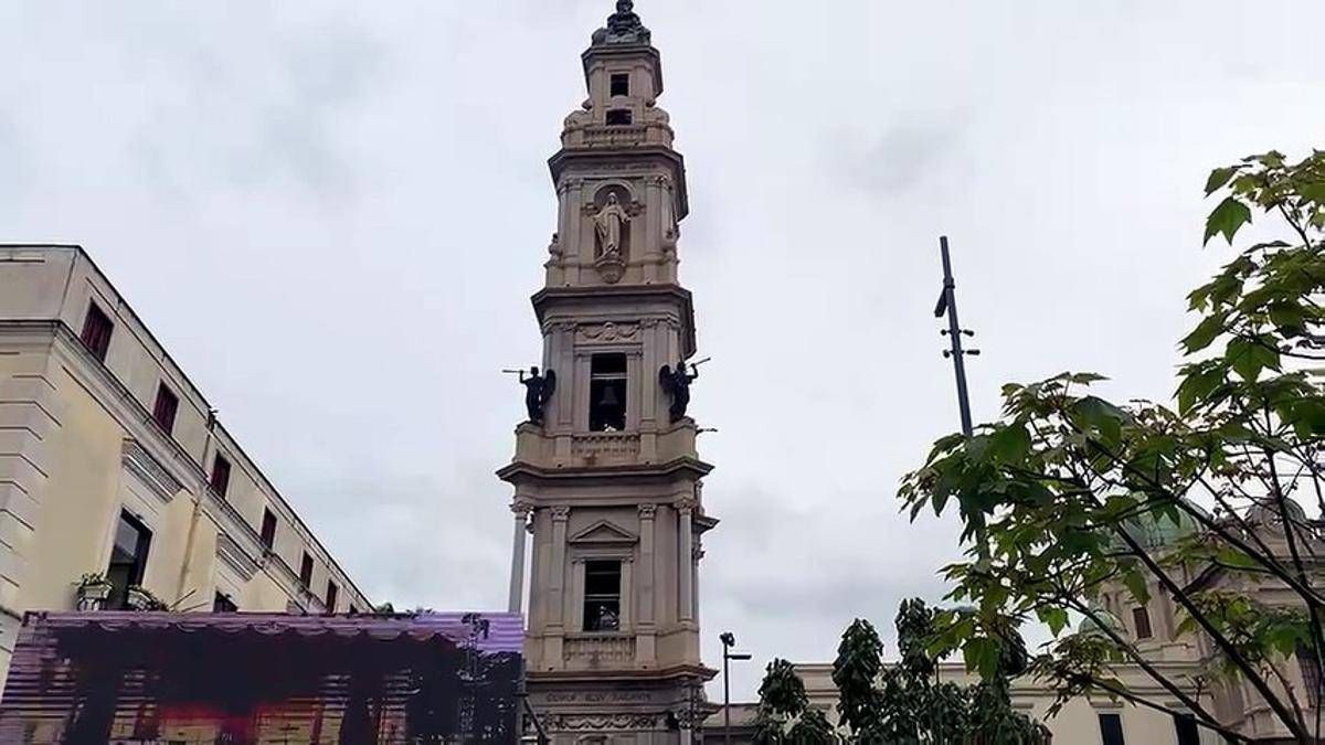 Il Papa arriva a Pompei, campane a festa per il Pontefice - 