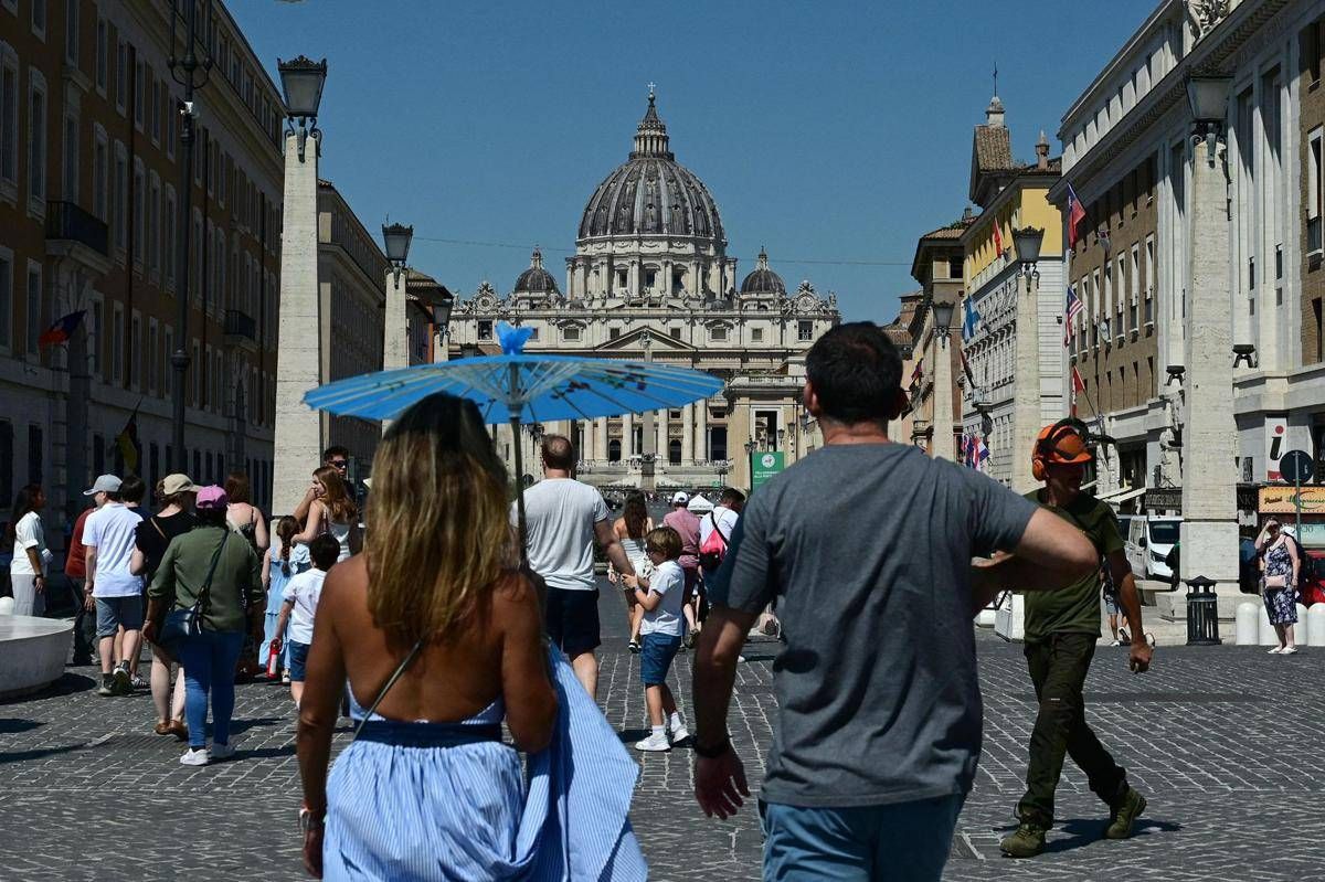 L’anticiclone africano porta tanto sole e 32°C entro il weekend, fino a 34°C la prossima settimana - 