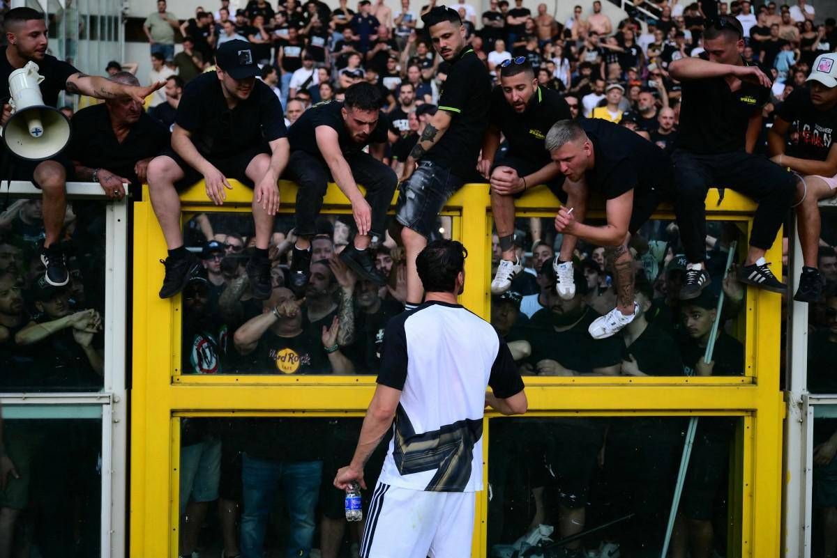 Torino-Juventus, derby comincia alle 21.45. Gli scontri e la richiesta dei tifosi bianconeri: "Non giocate" - 