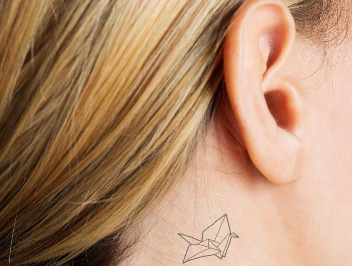 L'orecchio svela l'età: arrivano filler e botulino soft per il lobo - 