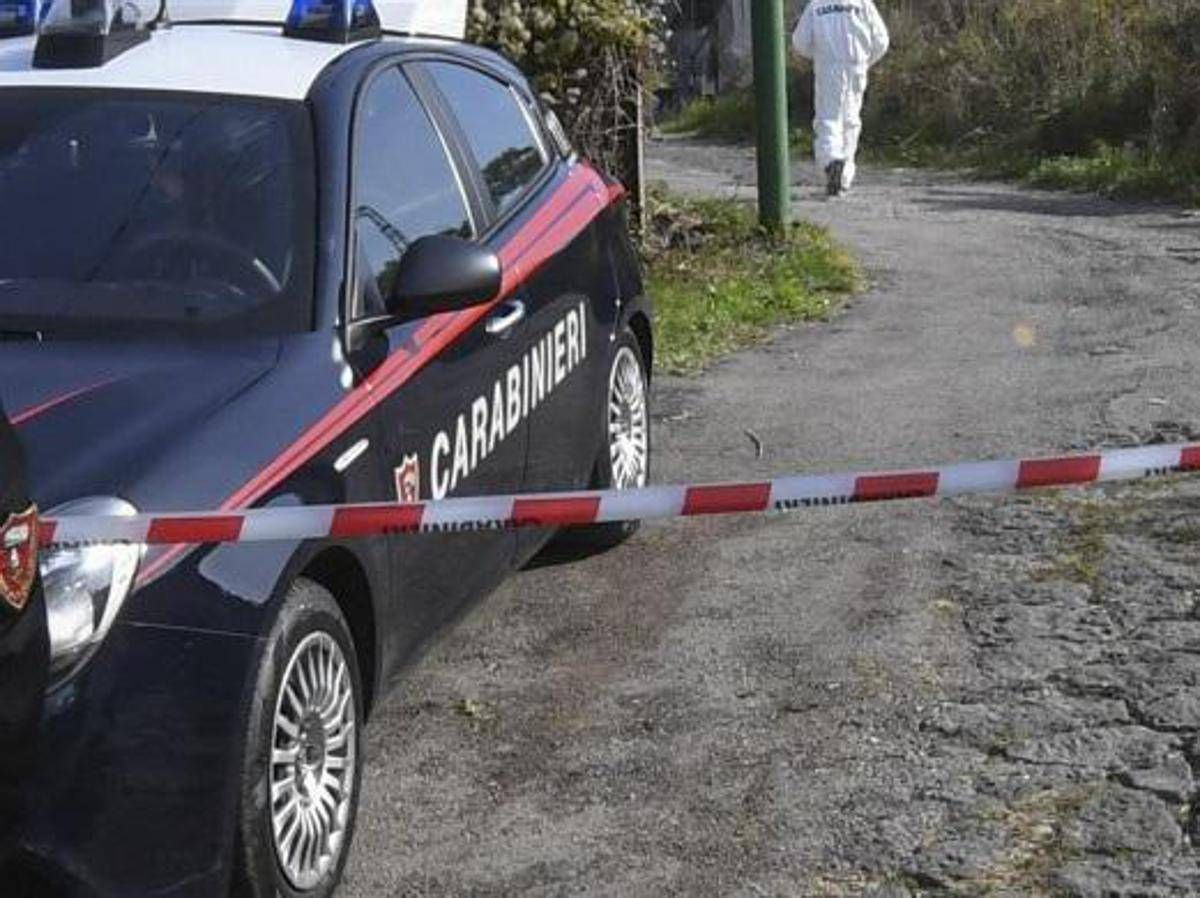 Esplosione davanti casa cronista a Vicenza, in una lettera minacce e riferimenti a don Patriciello e Meloni - 
