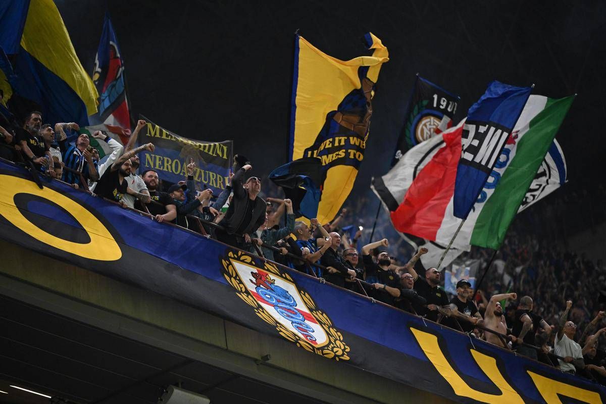 Inter-Parma 2-0, a San Siro parte la festa scudetto nerazzurra - 