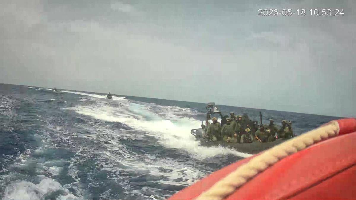 Israele intercetta la Flotilla diretta a Gaza: commando sale a bordo delle imbarcazioni al largo di Cipro - 