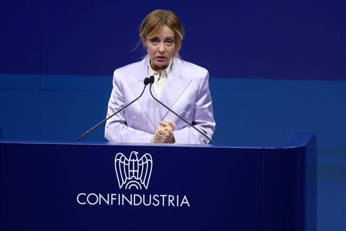Confindustria, Meloni: "Subito cantiere comune per riforma radicale burocrazia in Italia" - 