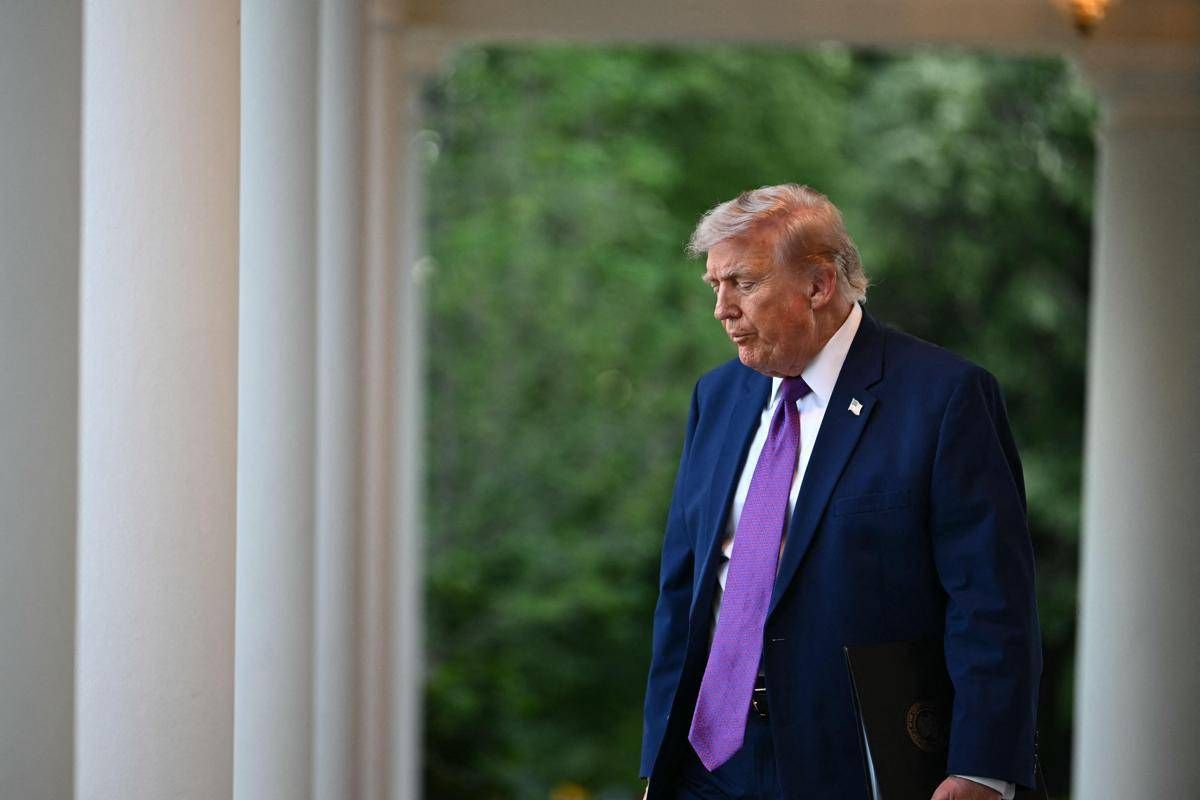 Trump, il sondaggio è un disastro: presidente bocciato su guerra, economia e immigrazione - 