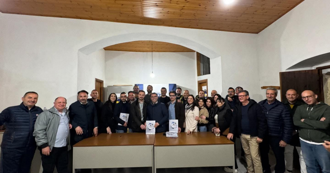 Incontro Confcommercio Cutro sindaci (u.S. Confcommercio calabria Centrale Crotone 8.5.2026)