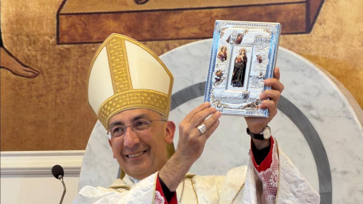 Consegna Icona Madonna al Cardinale Reina - Michele Affidato - Foto Uff. Stampa Michele Affidato 11.05.2026