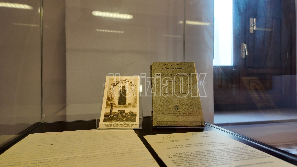 Manifesti Madonna di Capo Colonna - Archivio Storico Comunale (Foto Redazione 11.05.2026)