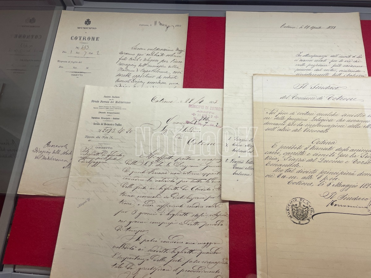Manifesti Madonna di Capo Colonna - Archivio Storico Comunale (Foto Redazione 11.05.2026)