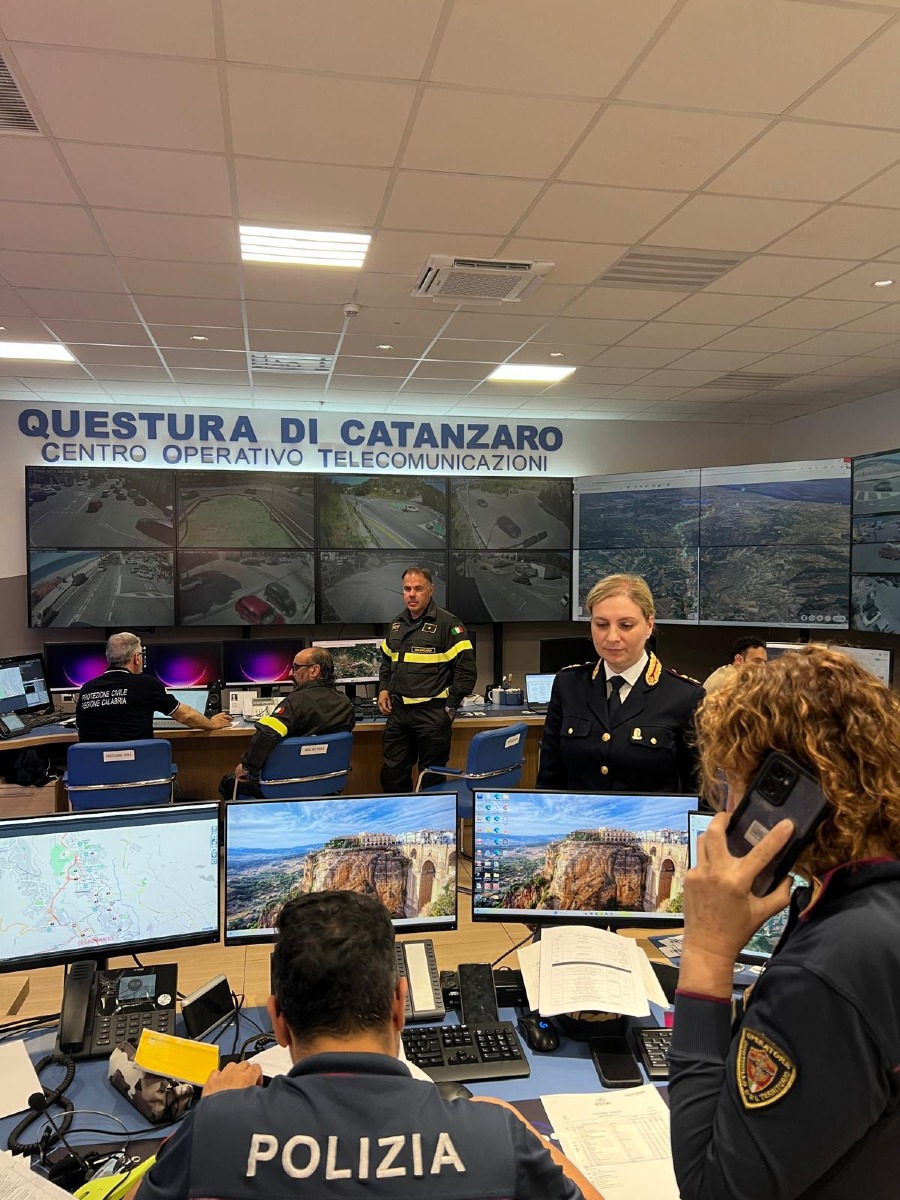 Giro d'Italia Polizia - Foto: Uff. Stampa Questura di Catanzaro 13.05.2026