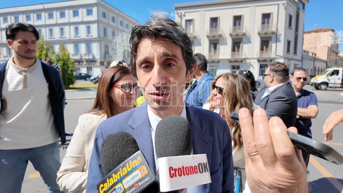 Giovanni Donzelli a Crotone - Foto Redazione 14.05.2026