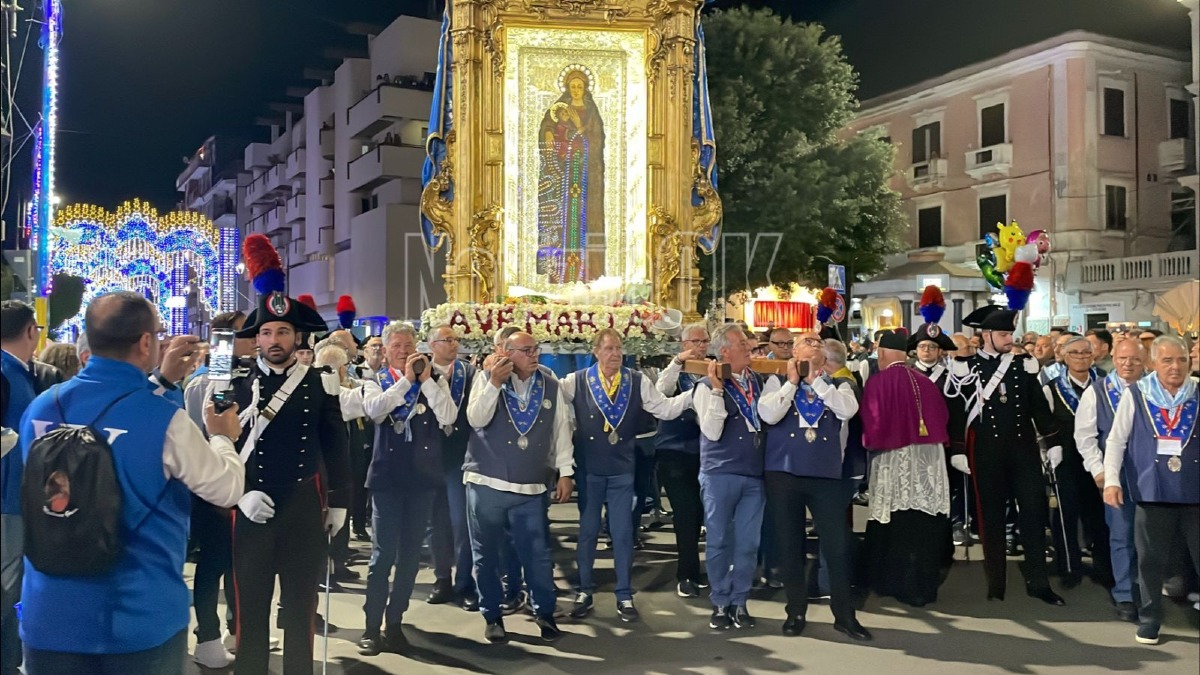 Pellegrinaggio di rientro Madonna do Capo Colonna - Settennale - Foto Redazione 18.05.2026