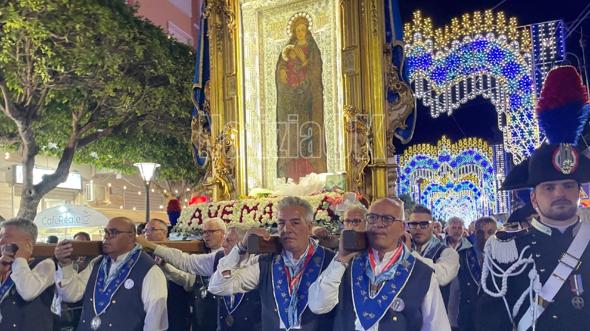 Pellegrinaggio di rientro Madonna do Capo Colonna - Settennale - Foto Redazione 18.05.2026