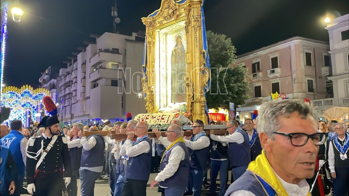 Pellegrinaggio di rientro Madonna do Capo Colonna - Settennale - Foto Redazione 18.05.2026