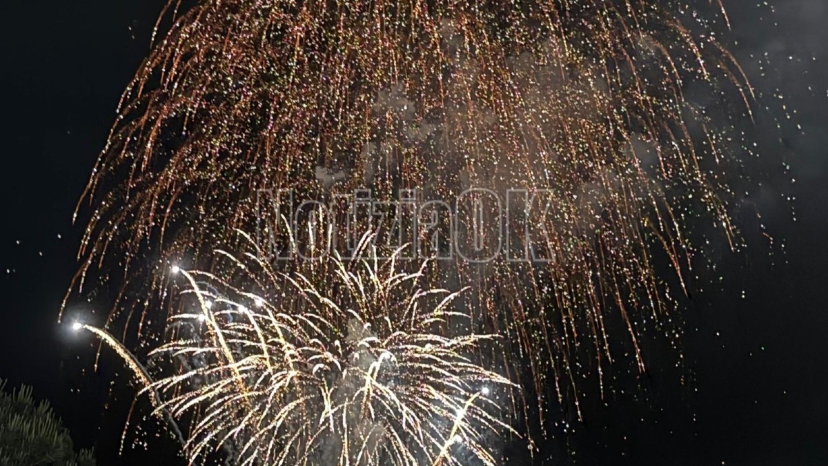 Fuochi d'artificio Madonna di Capo Colonna - Foto Redazione 17.05.2026
