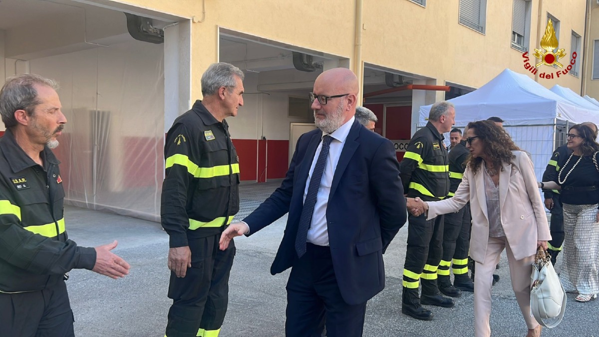 Wanda Ferro visita Vigili del fuoco - Foto Uff. Stampa Wanda Ferro 25.05.2026