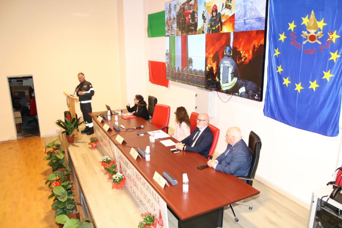 Wanda Ferro visita Vigili del fuoco - Foto Uff. Stampa Wanda Ferro 25.05.2026