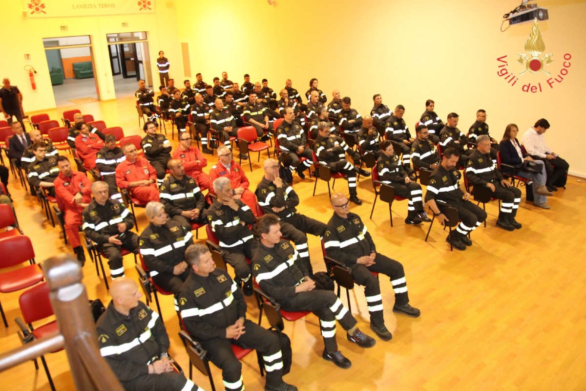 Wanda Ferro visita Vigili del fuoco - Foto Uff. Stampa Wanda Ferro 25.05.2026