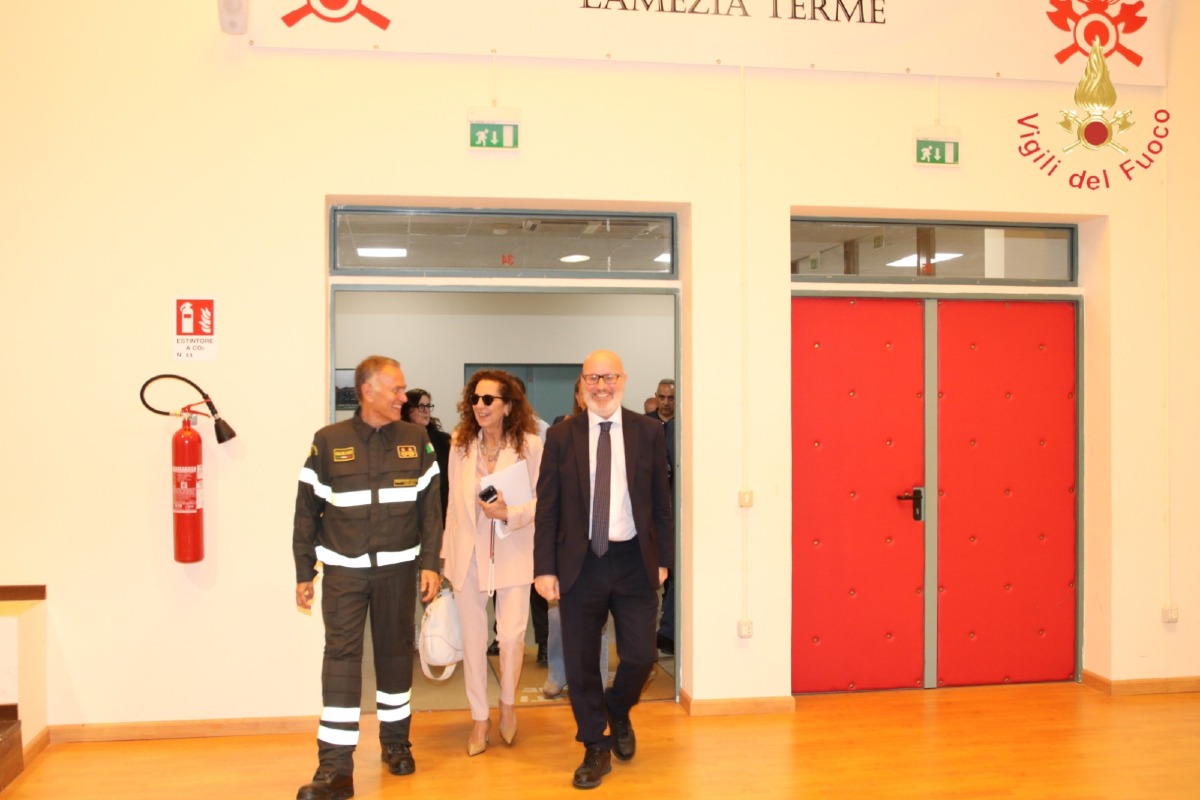 Wanda Ferro visita Vigili del fuoco - Foto Uff. Stampa Wanda Ferro 25.05.2026