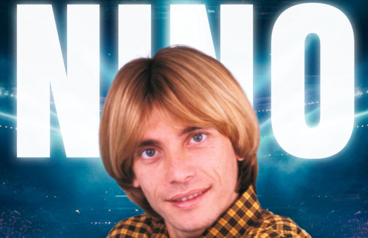 Nino D'Angelo porta a Diamante lo spettacolo "I miei meravigliosi anni '80" - Foto: Uff. Stampa Nino D'Angelo