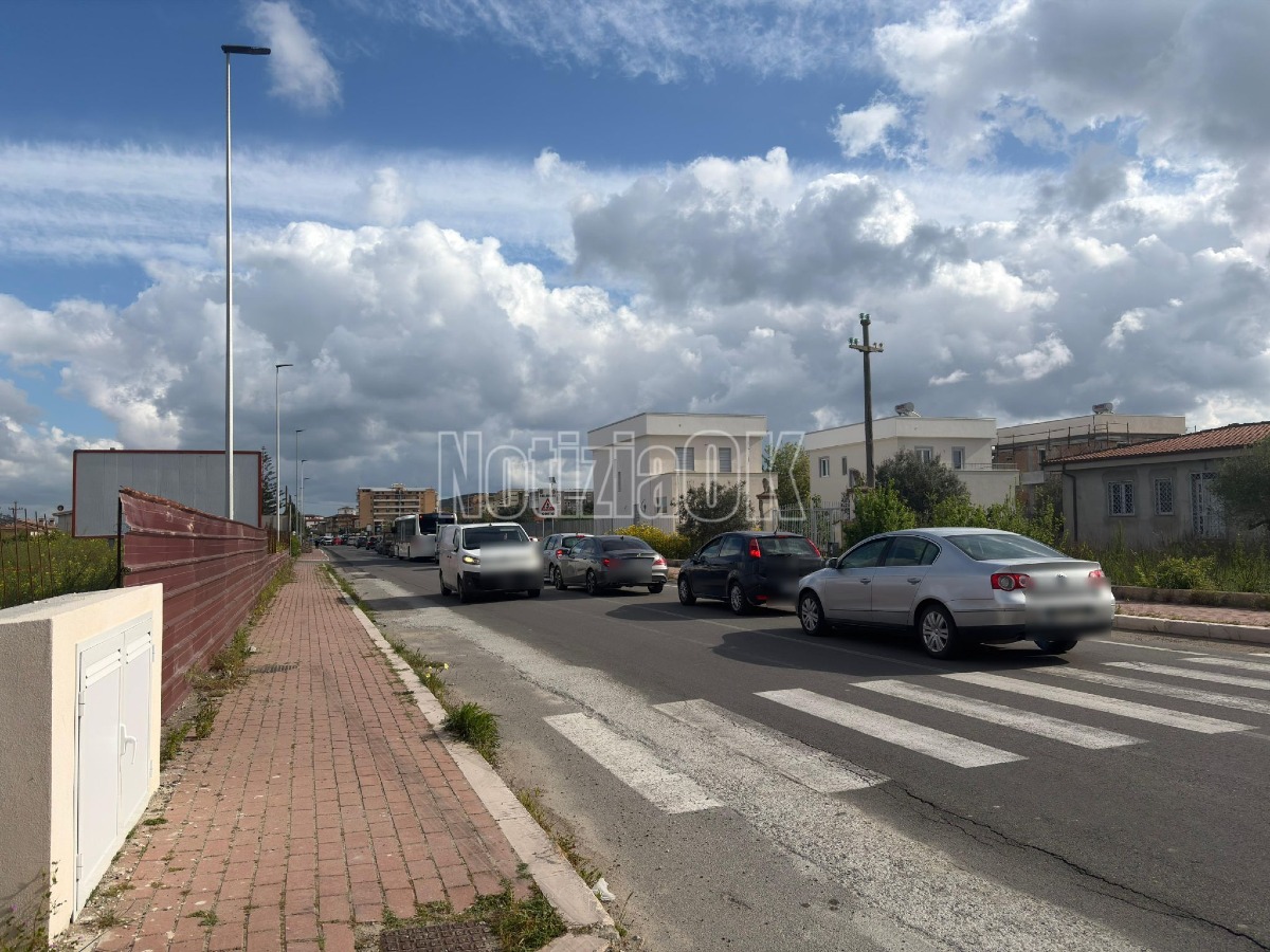Crotone - Bitumazione tra Tufolo e Farina, traffico rallenterà nelle ore mattutine - Foto: Redazione 