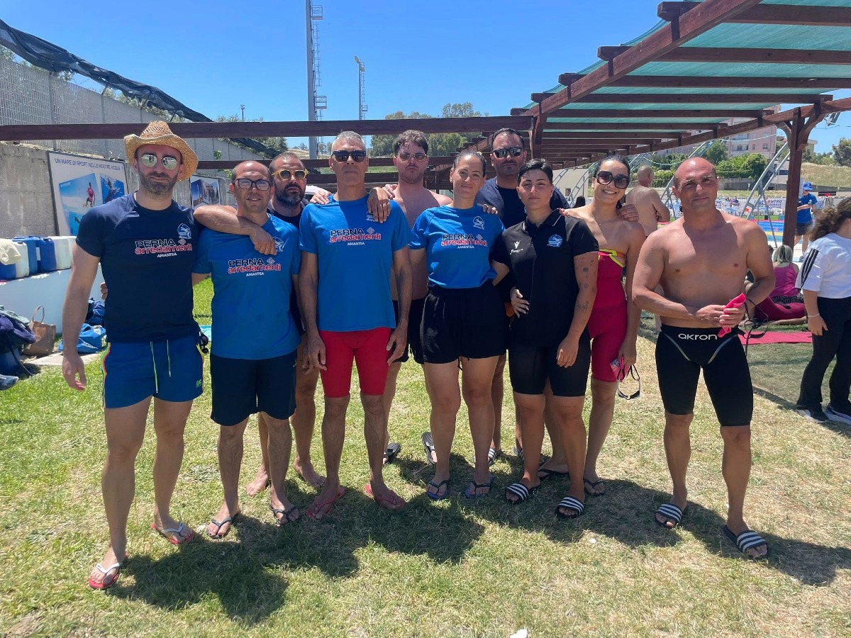 Kroton Nuoto Master, record regionale nella 4x50 al campionato di Crotone - Foto: Uff. Stampa Kroton Nuoto 