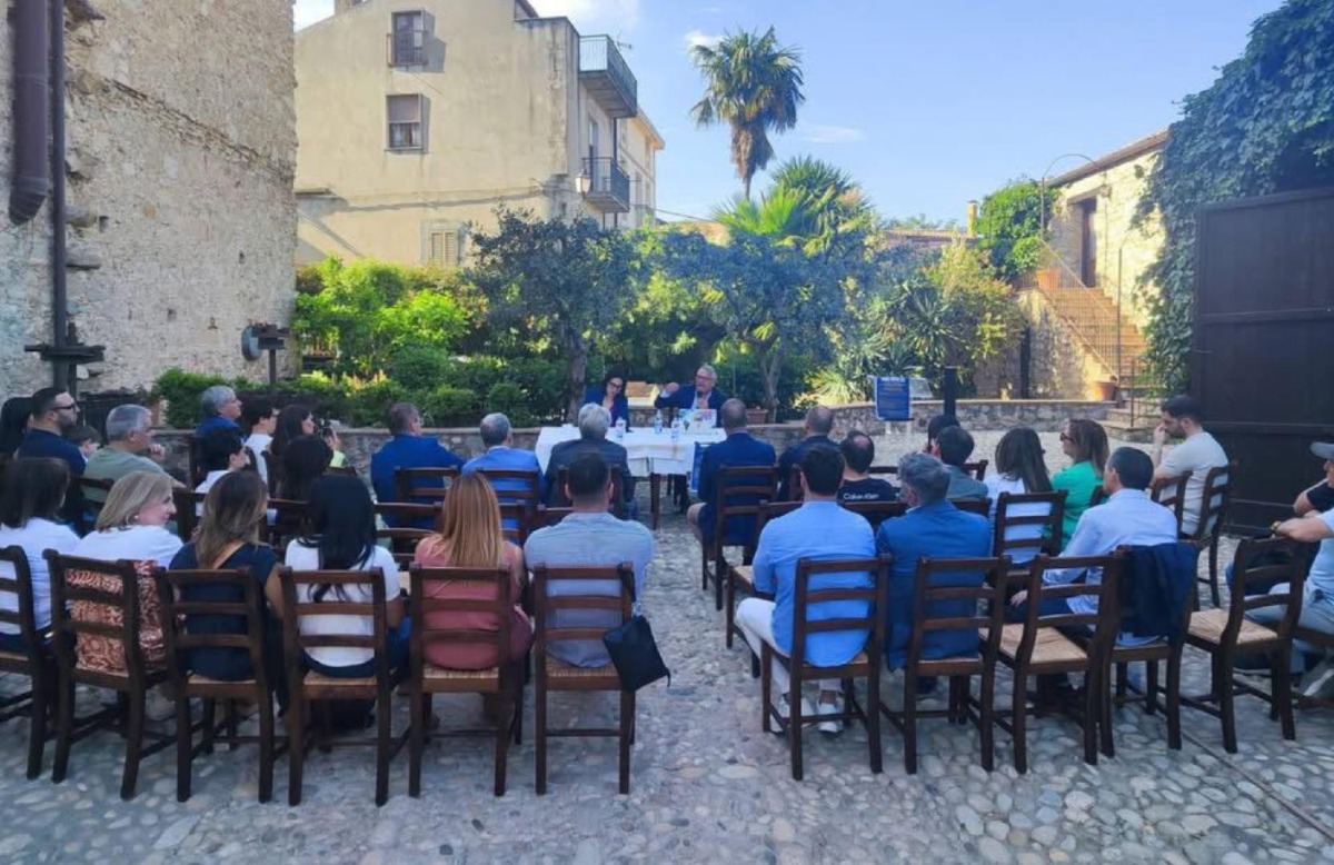Cotronei ospita il convegno “Oltre il Silenzio”: il potere della comunicazione tra percezione e realtà - Foto: Uff. Stampa Provincia di Crotone