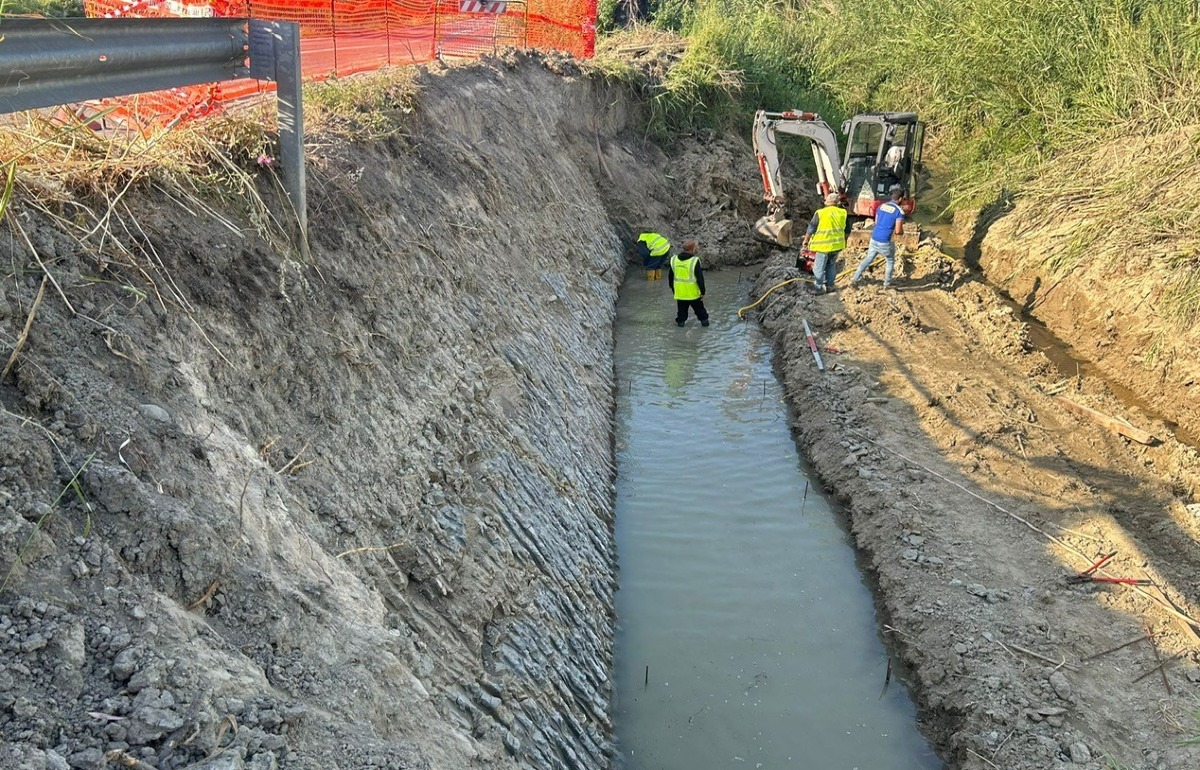 La Provincia di Crotone mette mano alle strade: "Interventi diffusi a attenzione alle aree più frequentate" - Foto: Uff. Stampa Provincia di Crotone