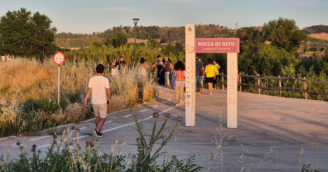 Walking Mind a Rocca di Neto, il turismo lento sulla ciclopedonale - Foto: Ufficio stampa  Psiko Ambiente Regeneration 