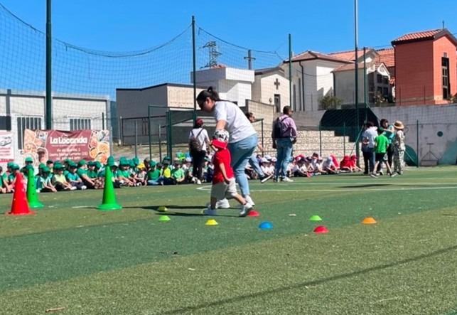 Lattarico celebra la Giornata dello Sport: i bambini del nido imparano a muoversi e crescere giocando - Foto: Uff. Stampa Pedagogista Teresa Pia Renzo