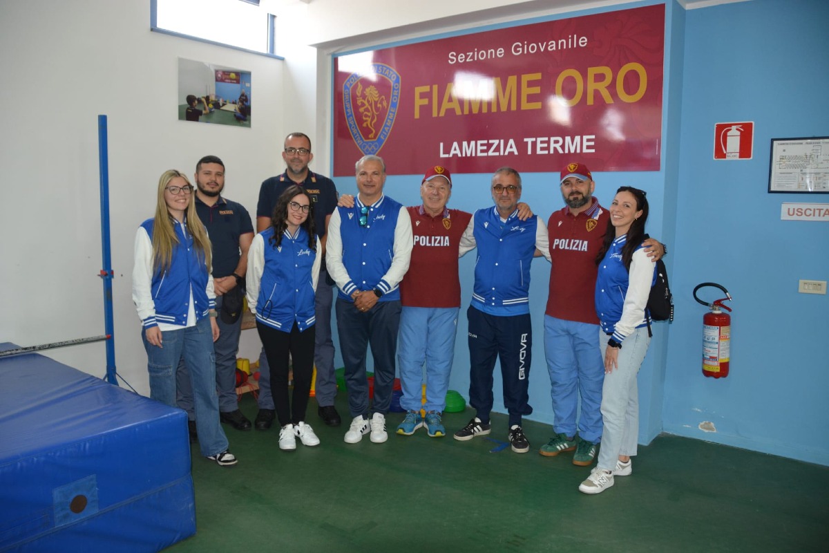 Sport, inclusione e sorrisi: i ragazzi di “Luchy Friends” in visita alle Fiamme Oro di Lamezia Terme - Foto: Uff. Stampa Questura di Catanzaro