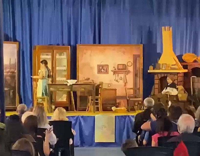 Mandatoriccio, il teatro incontra la lettura: in scena il sogno di “C’era una volta Cicciarella” - Foto Uff. Stampa IC Mandatoriccio