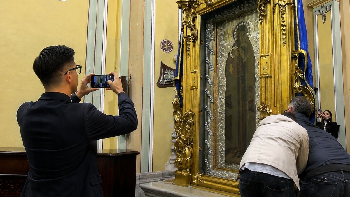 Crotone - Con lo smartphone Giuseppe Cambria racconta la fede dei crotonesi: 850mila visualizzazioni   - 