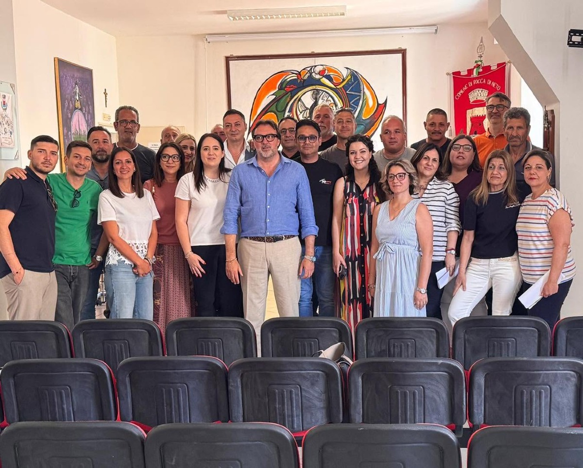 Rocca di Neto, assunti 18 tirocinanti al Comune: “Un traguardo importante per il territorio” - Foto: Uff. Stampa Comune di Rocca di Neto