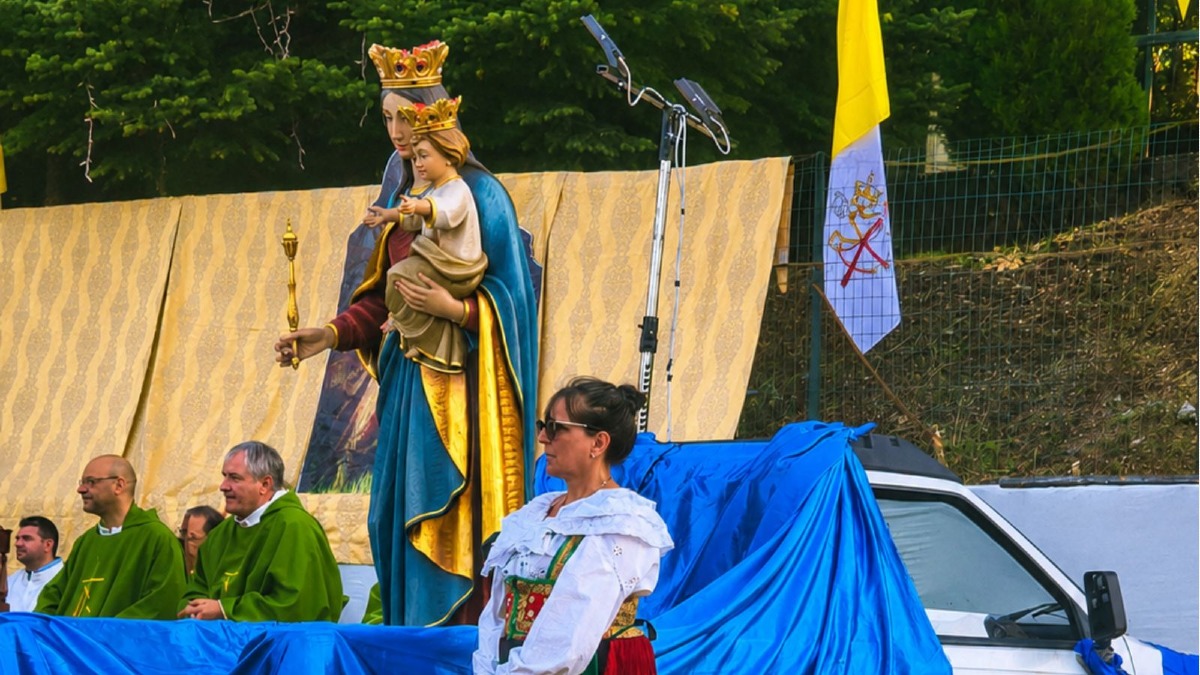 Castrovillari, riapre la Chiesa in Vigne: festa di fede e partecipazione - Foto Uff. Stampa Comune di Cassano 