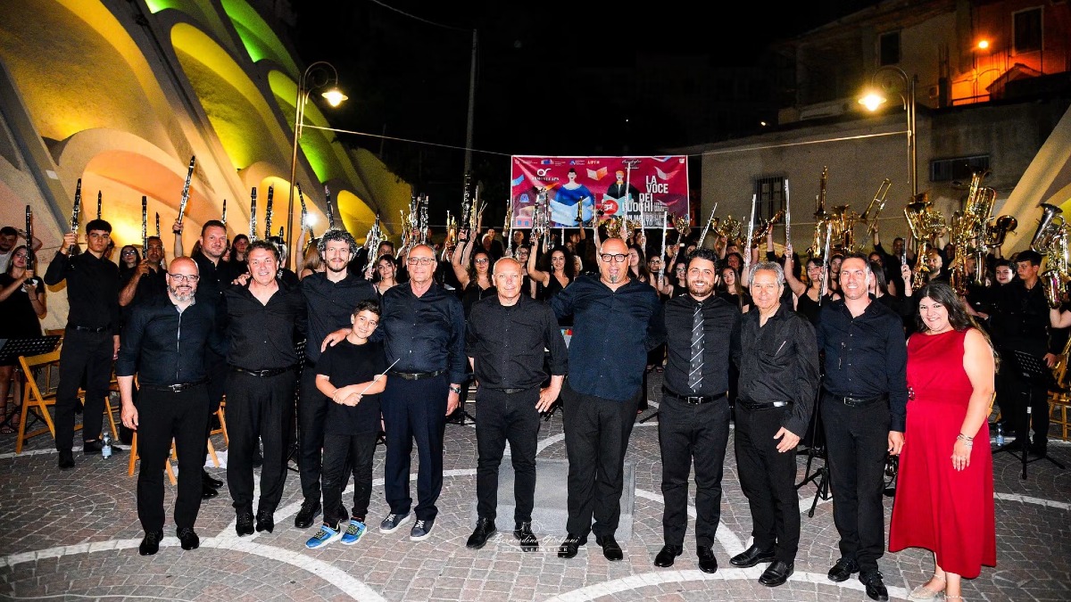 (Foto) San Mauro Marchesato, inaugurata la “Scalinata musicale” e debutta la Banda Provinciale - Foto: Uff. Stampa Associazione Armonia APS