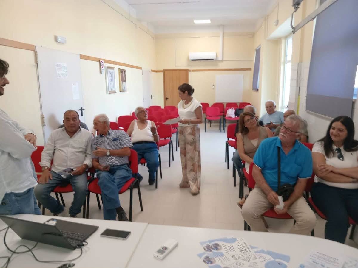 Melissa, incontro dedicato agli anziani: focus su inclusione digitale e supporto alle fasce fragili - Foto: Uff. Stampa Comune di Melissa