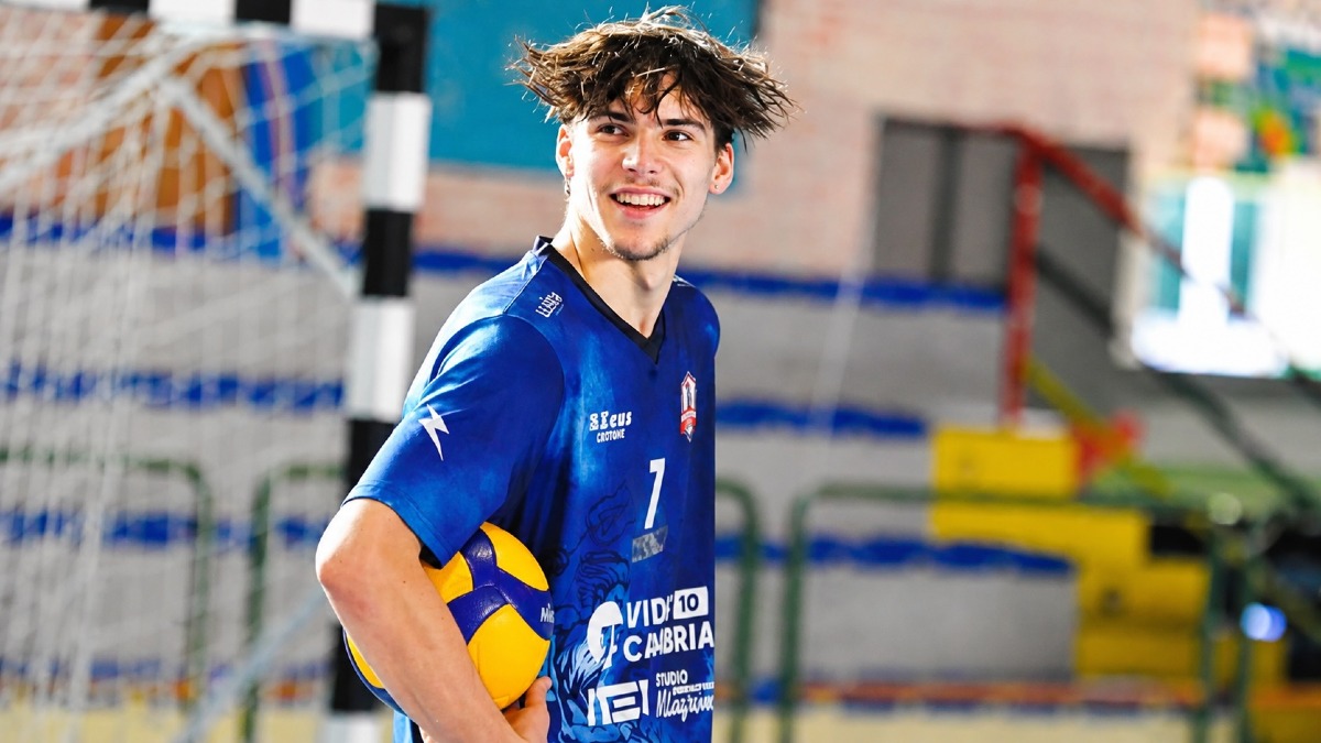 Andrea Asteriti vola in Serie A2: il talento crotonese firma con la Domotek - Foto Uff. Stampa Pallavolo Crotone