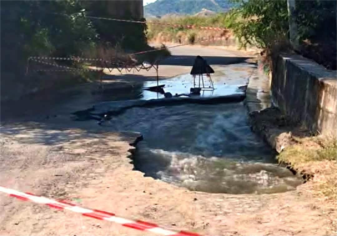 Crotone si risveglia senz'acqua: tre giorni di stop, disagi anche a Isola C.R. e Rocca di Neto - Foto: Redazione