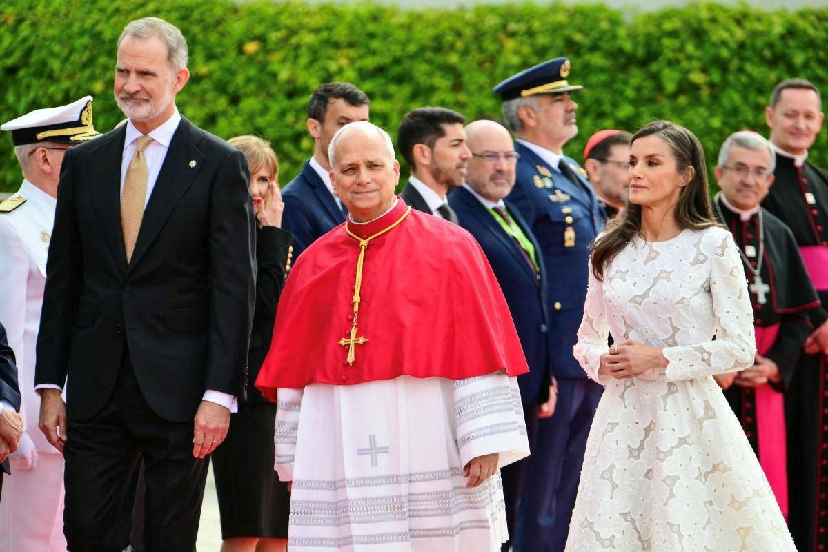 Papa arrivato a Madrid: "Preoccupato per l'Ucraina, va promosso il negoziato" - 