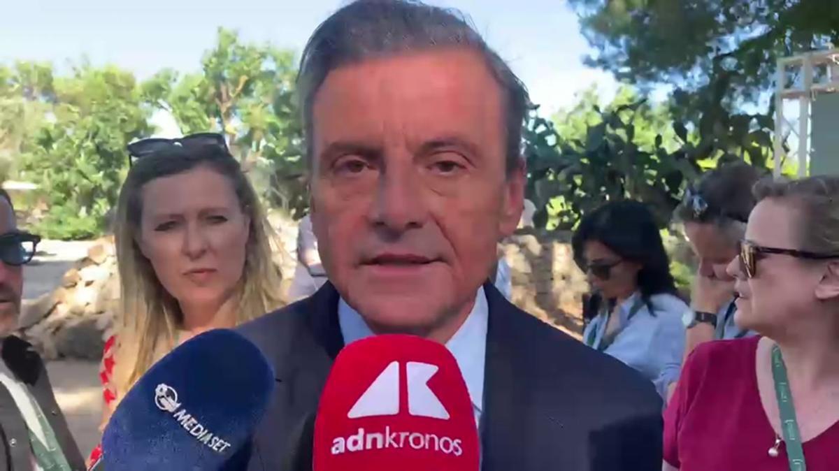 Calenda: "Vannacci è una minaccia alla sicurezza nazionale" - 