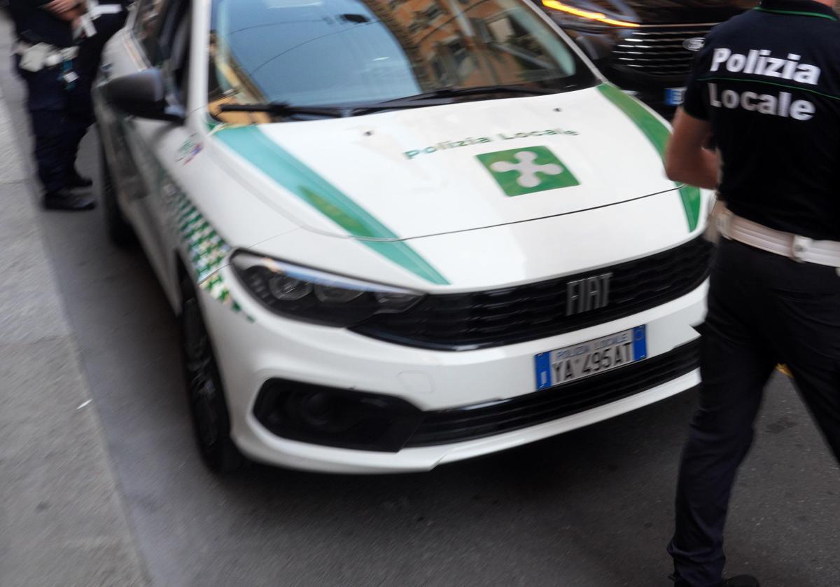 Milano, agente della polizia locale muore durante un inseguimento - 