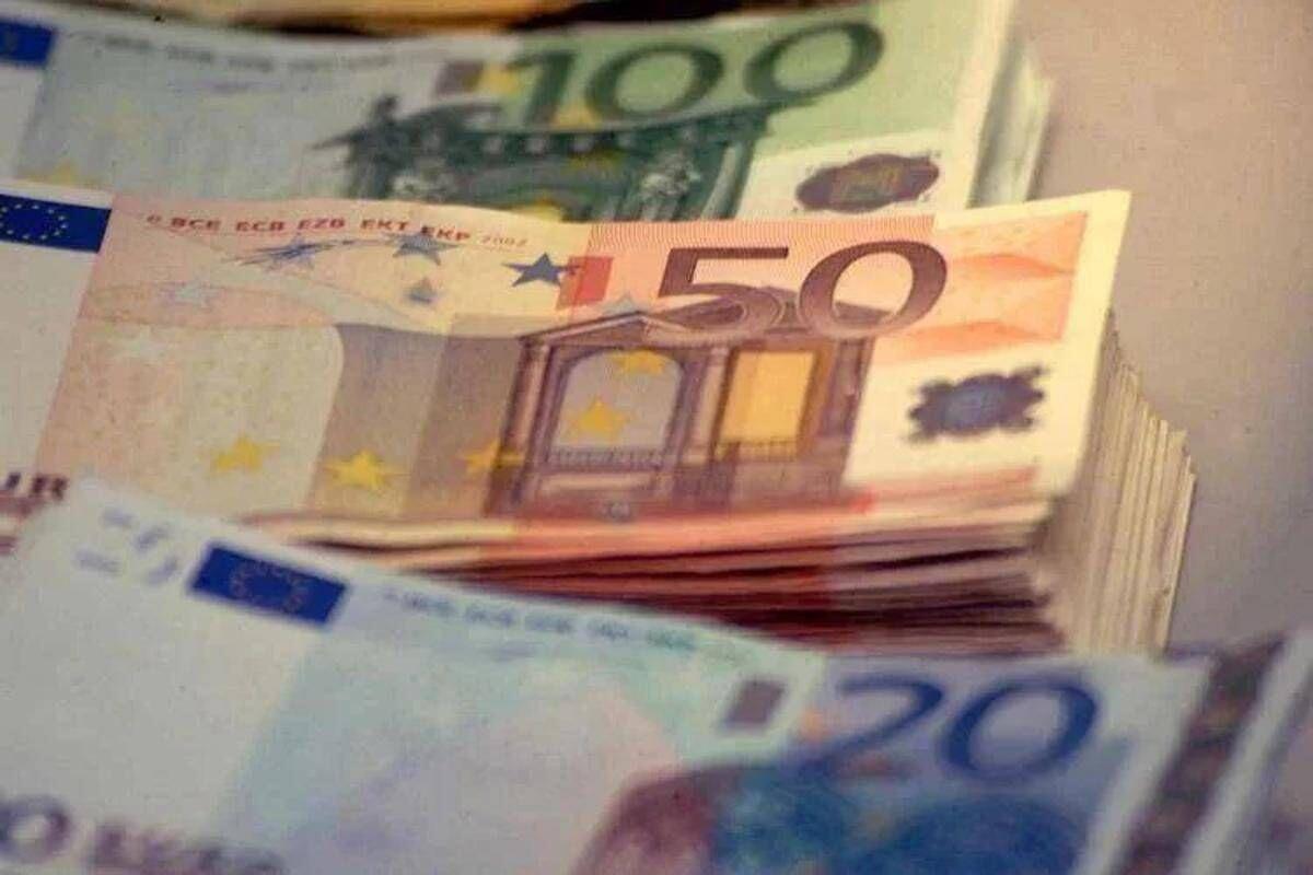 Effetto 'soldi trovati' sulla quattordicesima il motivo psicologico che ci porta a bruciarla subito - 