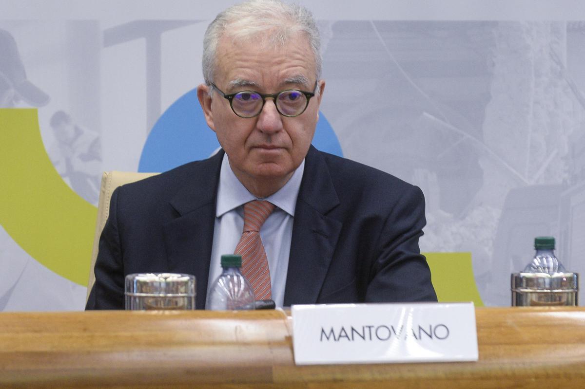 Truffa su Whatsapp, falsi messaggi attribuiti a Mantovano: la nota di Palazzo Chigi - 