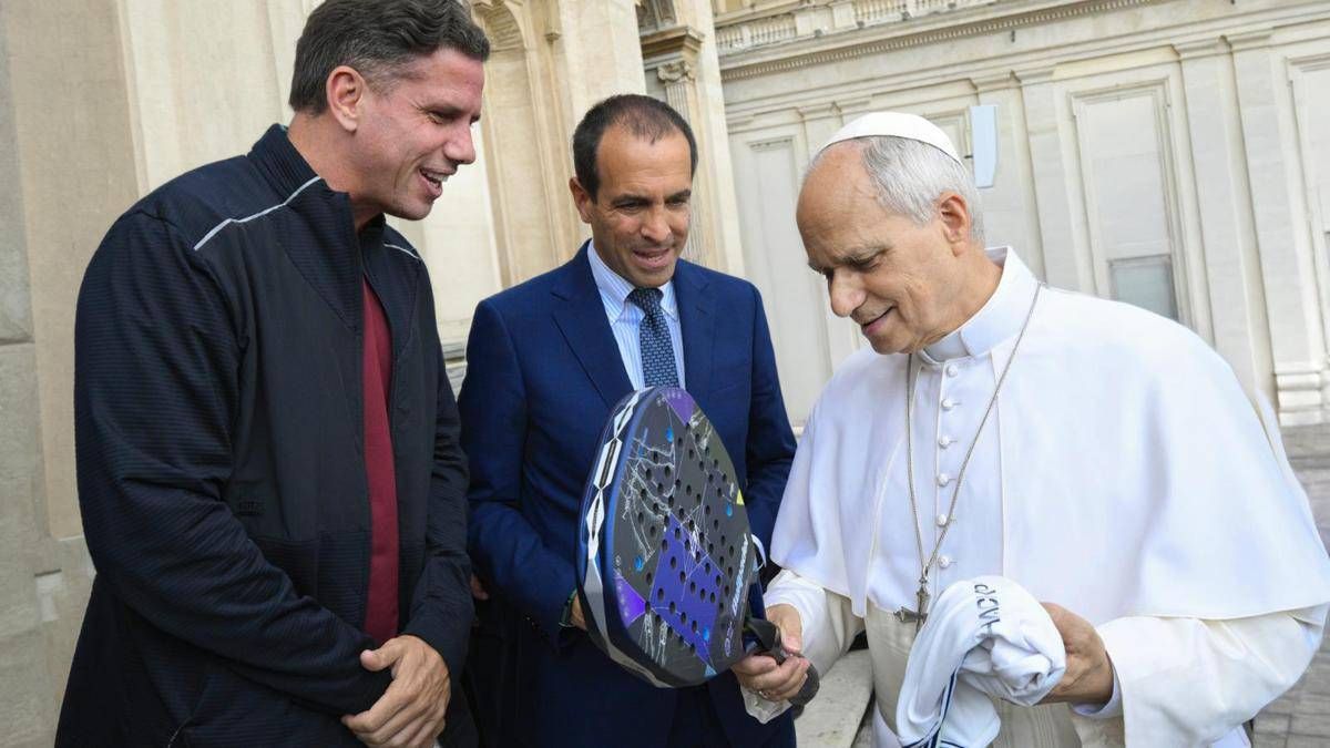 Italy Major Premier Padel, il presidente Fip Luigi Carraro e Paquito Navarro ricevuti da Papa Leone XIV - 