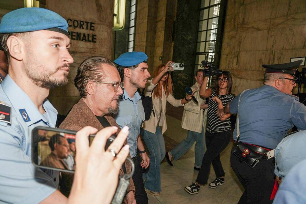 Omicidio Genini, al via processo contro Gianluca Soncin. La madre di Pamela urla "bastardo" - 