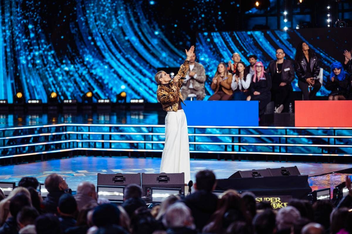 'Super Karaoke', stasera 10 giugno su Canale 5: Sal Da Vinci ospite - 