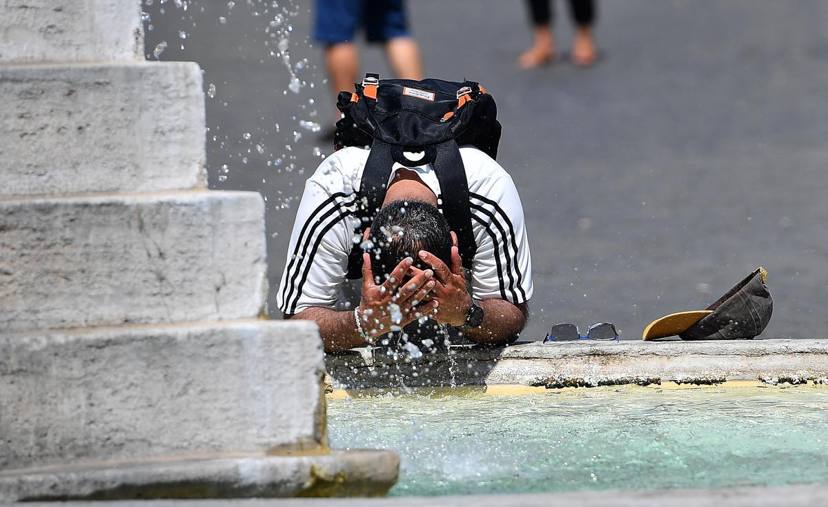 Stretta del caldo sull'Italia, oggi 5 città in allerta arancione: domani saranno 8 - 