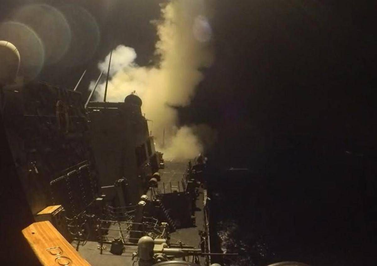 Iran sotto attacco, ultimatum di Trump: "Se non firmano accordo, bombarderemo senza pietà" - Diretta - 